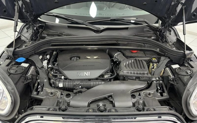 imagem-https://www.socarrao.com.br/sc-vehicle-images-prod/3996228/1790343297577-8490192_17_B_9f10bc4ca5.jpeg