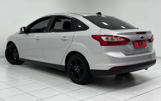 imagem-https://www.socarrao.com.br/sc-vehicle-images-prod/3996230/1790107271972-8494102_2_B_f020ea38d5.jpeg