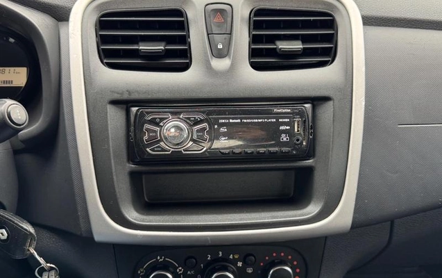 imagem-https://www.socarrao.com.br/sc-vehicle-images-prod/3996247/1789999136209-6865762_10_B_2800e13777.jpeg