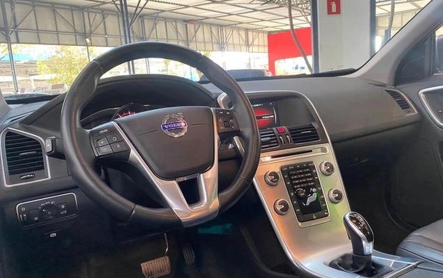 imagem-https://www.socarrao.com.br/sc-vehicle-images-prod/3996261/1790006868449-8484064_8_B_f52cb20316.jpeg