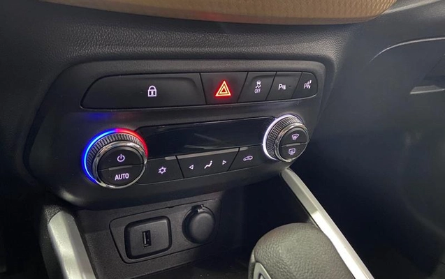 imagem-https://www.socarrao.com.br/sc-vehicle-images-prod/3996279/1789999172669-8485194_11_B_9885cbfd7c.jpeg