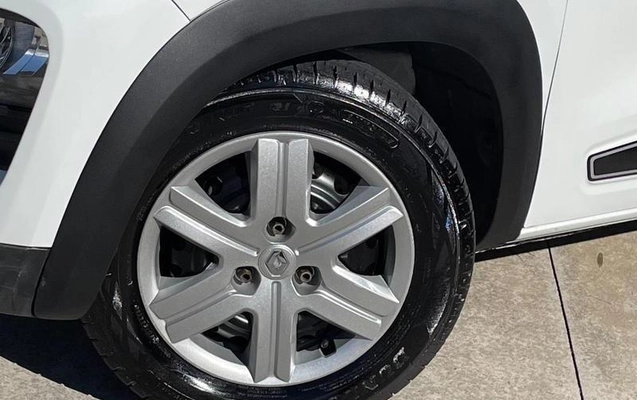 imagem-https://www.socarrao.com.br/sc-vehicle-images-prod/3996294/1789999176841-8144166_14_B_44f6bf56e5.jpeg