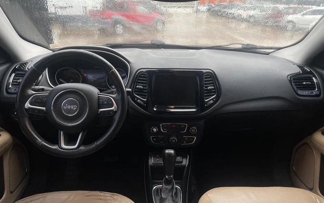 imagem-https://www.socarrao.com.br/sc-vehicle-images-prod/3996299/1790254968120-8171170_5_B_a9a6f58c81.jpeg