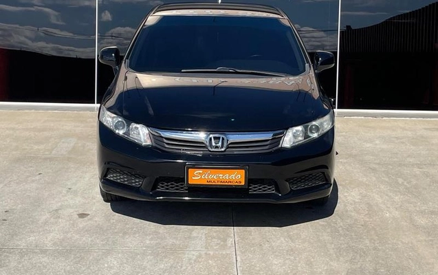 imagem-https://www.socarrao.com.br/sc-vehicle-images-prod/3996303/1789999180173-8184131_2_B_2fea477139.jpeg