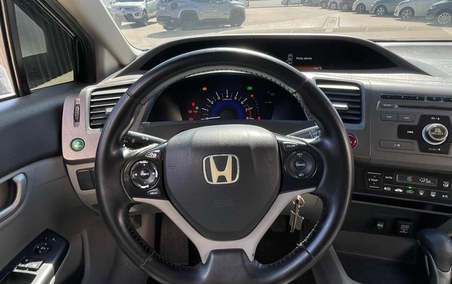 imagem-https://www.socarrao.com.br/sc-vehicle-images-prod/3996303/1789999180175-8184131_6_B_e46e240d71.jpeg