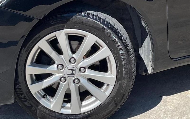 imagem-https://www.socarrao.com.br/sc-vehicle-images-prod/3996303/1789999180177-8184131_14_B_bbd989995c.jpeg