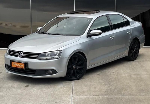 Volkswagen Jetta 2011 Prata — foto 1 de 3