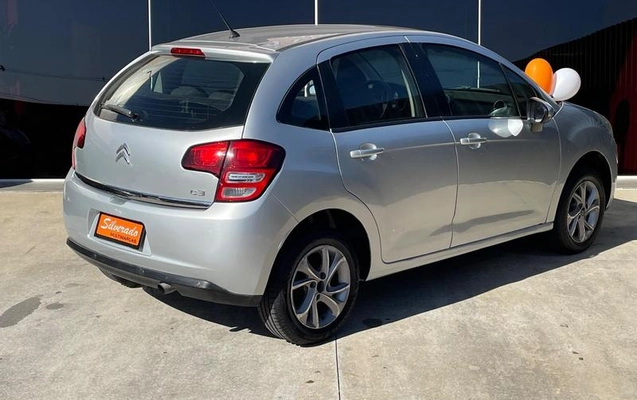 imagem-https://www.socarrao.com.br/sc-vehicle-images-prod/3996314/1790254828130-8278479_12_B_8200b62020.jpeg