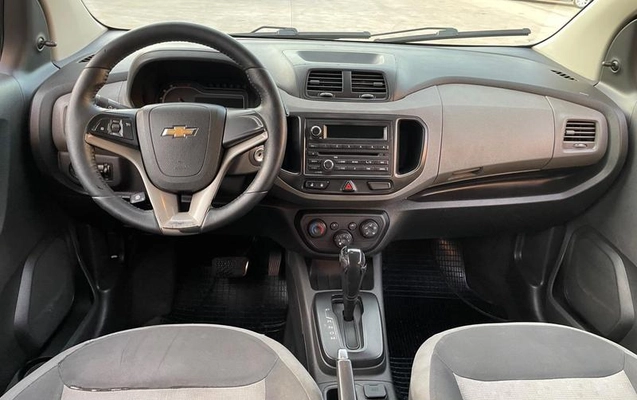 imagem-https://www.socarrao.com.br/sc-vehicle-images-prod/3996318/1790260107585-8317758_5_B_d4945c1502.jpeg