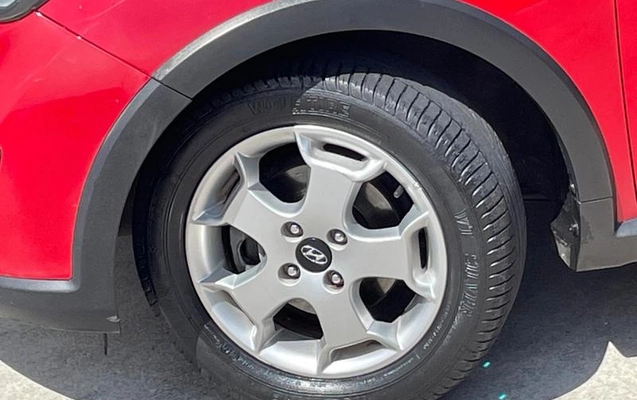 imagem-https://www.socarrao.com.br/sc-vehicle-images-prod/3996321/1790258679877-8342284_14_B_2999879eb4.jpeg