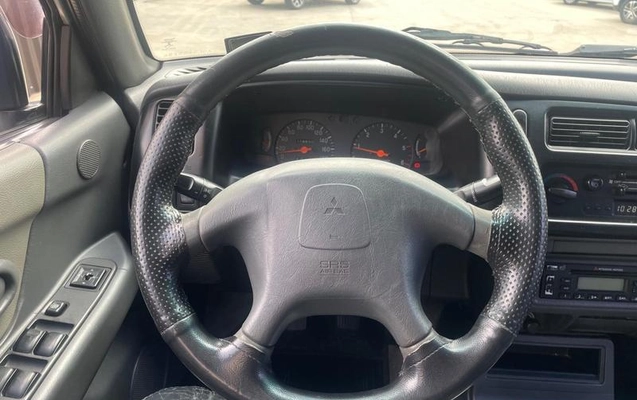 imagem-https://www.socarrao.com.br/sc-vehicle-images-prod/3996341/1790259945644-8373367_6_B_c16070cf63.jpeg