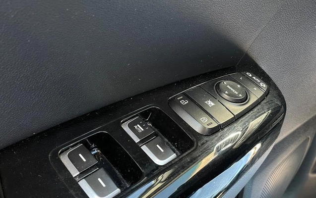 imagem-https://www.socarrao.com.br/sc-vehicle-images-prod/3996347/1790260516217-8394891_12_B_2c79ec7982.jpeg
