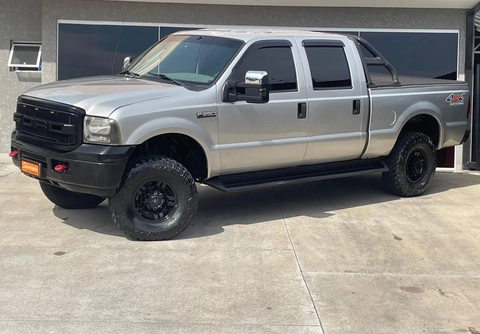 Ford F-250 Tropical 3.9 Diesel 2010 Prata — foto 1 de 3