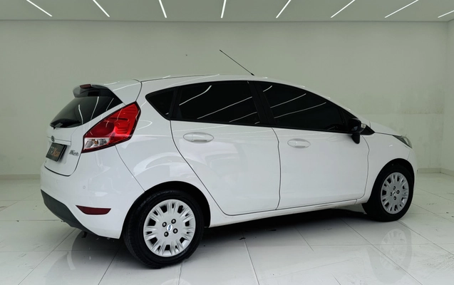 imagem-https://www.socarrao.com.br/sc-vehicle-images-prod/3996369/1789999252876-vehicle_image_1789779988_a5ea87c1d219529221e58df646de1848.jpeg