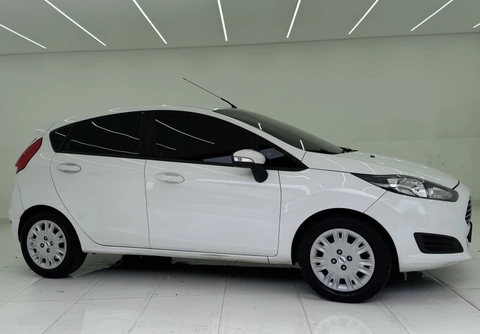 Ford Fiesta SE 1.6 16V Flex 5p 2017 Branco — foto 1 de 3