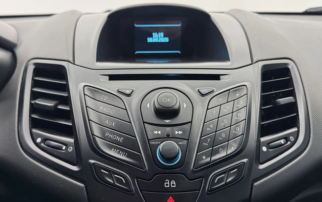 imagem-https://www.socarrao.com.br/sc-vehicle-images-prod/3996369/1790788570412-vehicle_image_1789780057_d3bbbdf5cba1eef8f8ee7d0ded40bc98.jpeg