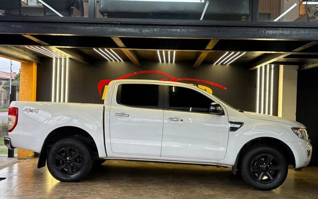 imagem-https://www.socarrao.com.br/sc-vehicle-images-prod/3996396/1789999287882-8495448_10_B_b062f389b7.jpeg