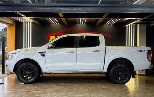 imagem-https://www.socarrao.com.br/sc-vehicle-images-prod/3996396/1789999287887-8495448_6_B_d6865f6d4e.jpeg