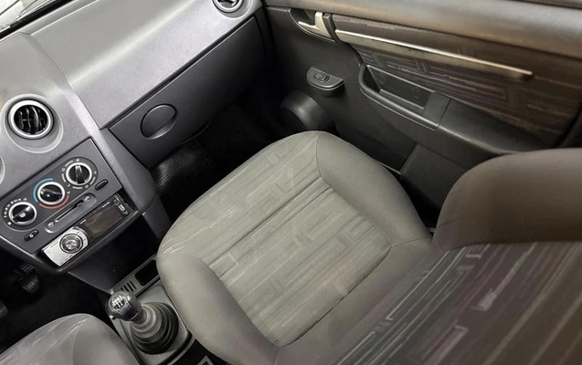 imagem-https://www.socarrao.com.br/sc-vehicle-images-prod/3996414/1789999362275-8488236_11_B_b4cba70a47.jpeg