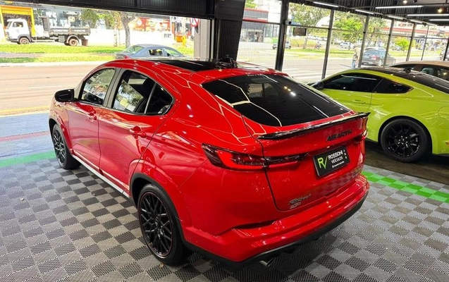 imagem-https://www.socarrao.com.br/sc-vehicle-images-prod/3996551/1789999657229-8490966_7_B_8124a567d8.jpeg