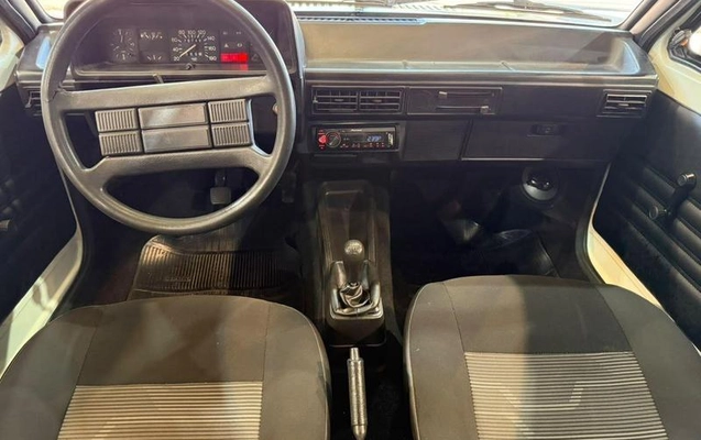 imagem-https://www.socarrao.com.br/sc-vehicle-images-prod/3996556/1789999667997-8488727_27_B_7db370ff5d.jpeg