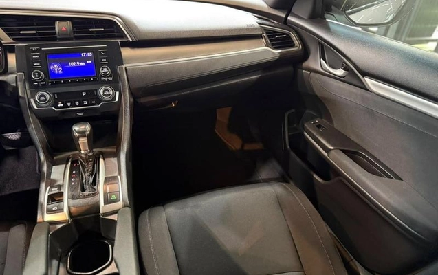 imagem-https://www.socarrao.com.br/sc-vehicle-images-prod/3996562/1790349360690-8493330_19_B_a3d2bc1857.jpeg