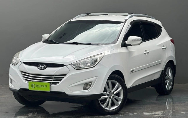 imagem-https://www.socarrao.com.br/sc-vehicle-images-prod/3996563/1789999670067-88aeb252853743498d1687b872dd38a7_1789999657476.jpg
