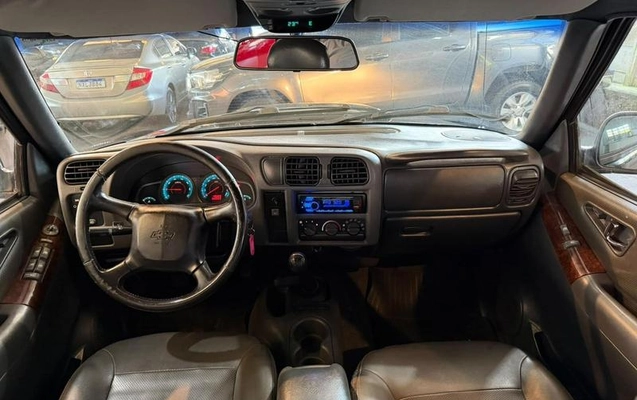 imagem-https://www.socarrao.com.br/sc-vehicle-images-prod/3996578/1790002370976-8495941_9_B_87e7d5676b.jpeg
