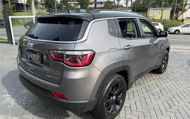 imagem-https://www.socarrao.com.br/sc-vehicle-images-prod/3996579/1789999800720-6952891_0_B_889ec56a14.jpeg