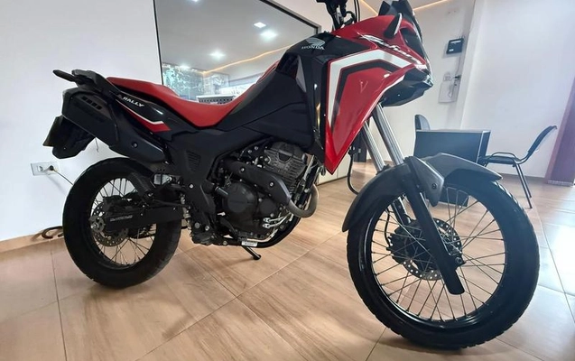 imagem-https://www.socarrao.com.br/sc-vehicle-images-prod/3996580/1792005658487-7821216_12_B_173aaae857.jpeg