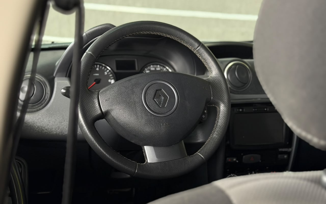 imagem-https://www.socarrao.com.br/sc-vehicle-images-prod/3996698/1790000014244-V2hhdHNBcHAgSW1hZ2UgMjAyNi0wOS0xOSBhdCAxMS4wNC40NC5qcGVn.jpeg