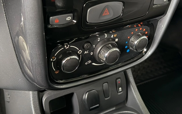 imagem-https://www.socarrao.com.br/sc-vehicle-images-prod/3996698/1790000014731-V2hhdHNBcHAgSW1hZ2UgMjAyNi0wOS0xOSBhdCAxMS4wNC40OC5qcGVn.jpeg