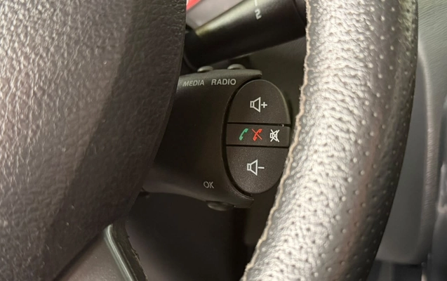 imagem-https://www.socarrao.com.br/sc-vehicle-images-prod/3996698/1790000015015-V2hhdHNBcHAgSW1hZ2UgMjAyNi0wOS0xOSBhdCAxMS4wNC40Ni5qcGVn.jpeg