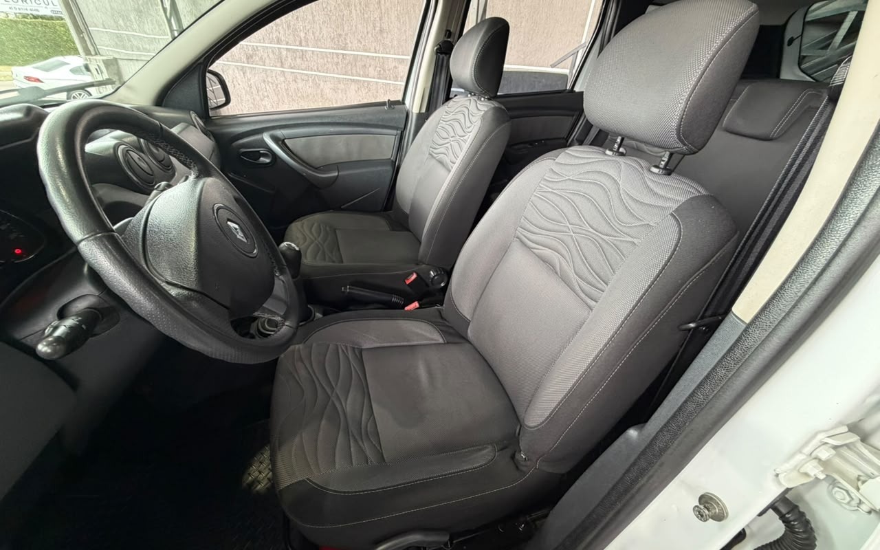 imagem-https://www.socarrao.com.br/sc-vehicle-images-prod/3996698/1790000015073-V2hhdHNBcHAgSW1hZ2UgMjAyNi0wOS0xOSBhdCAxMS4wNC40MC5qcGVn.jpeg