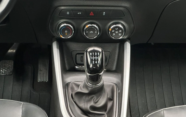 imagem-https://www.socarrao.com.br/sc-vehicle-images-prod/3996704/1790000030529-e0cc8c5f575845a5a3eeac21fa5676ae_1790000016726.jpg
