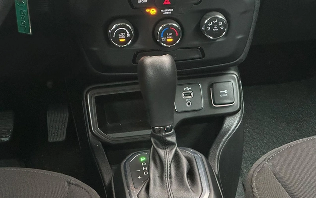 imagem-https://www.socarrao.com.br/sc-vehicle-images-prod/3996751/1790000111047-b14c3ea121bb4c8b986d229ae2d359af_1790000096248.jpg
