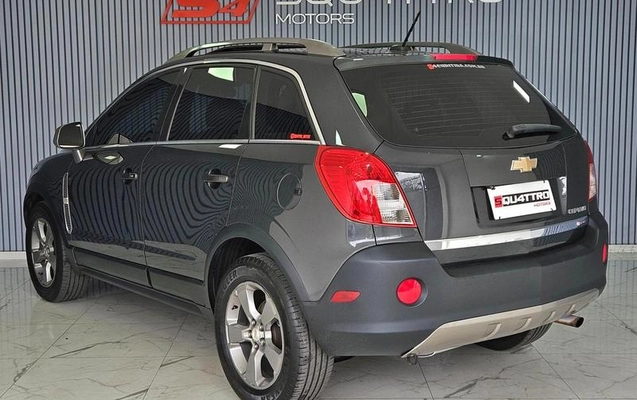 imagem-https://www.socarrao.com.br/sc-vehicle-images-prod/3996778/1790199068820-8486245_25_B_52dbea0b81.jpeg