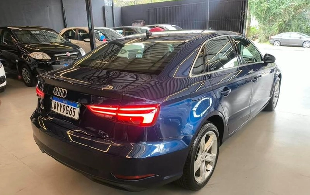 imagem-https://www.socarrao.com.br/sc-vehicle-images-prod/3996862/1792331832558-8384351_13_B_874fb97f40.jpeg