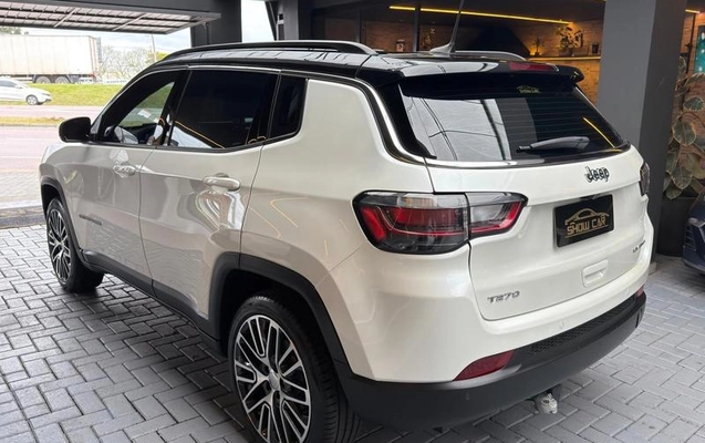 imagem-https://www.socarrao.com.br/sc-vehicle-images-prod/3996980/1790000536480-8490081_18_B_9458df5cb8.jpeg
