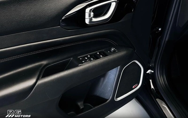 imagem-https://www.socarrao.com.br/sc-vehicle-images-prod/3997011/1790001234907-8489552_4_B_56197abadf.jpeg