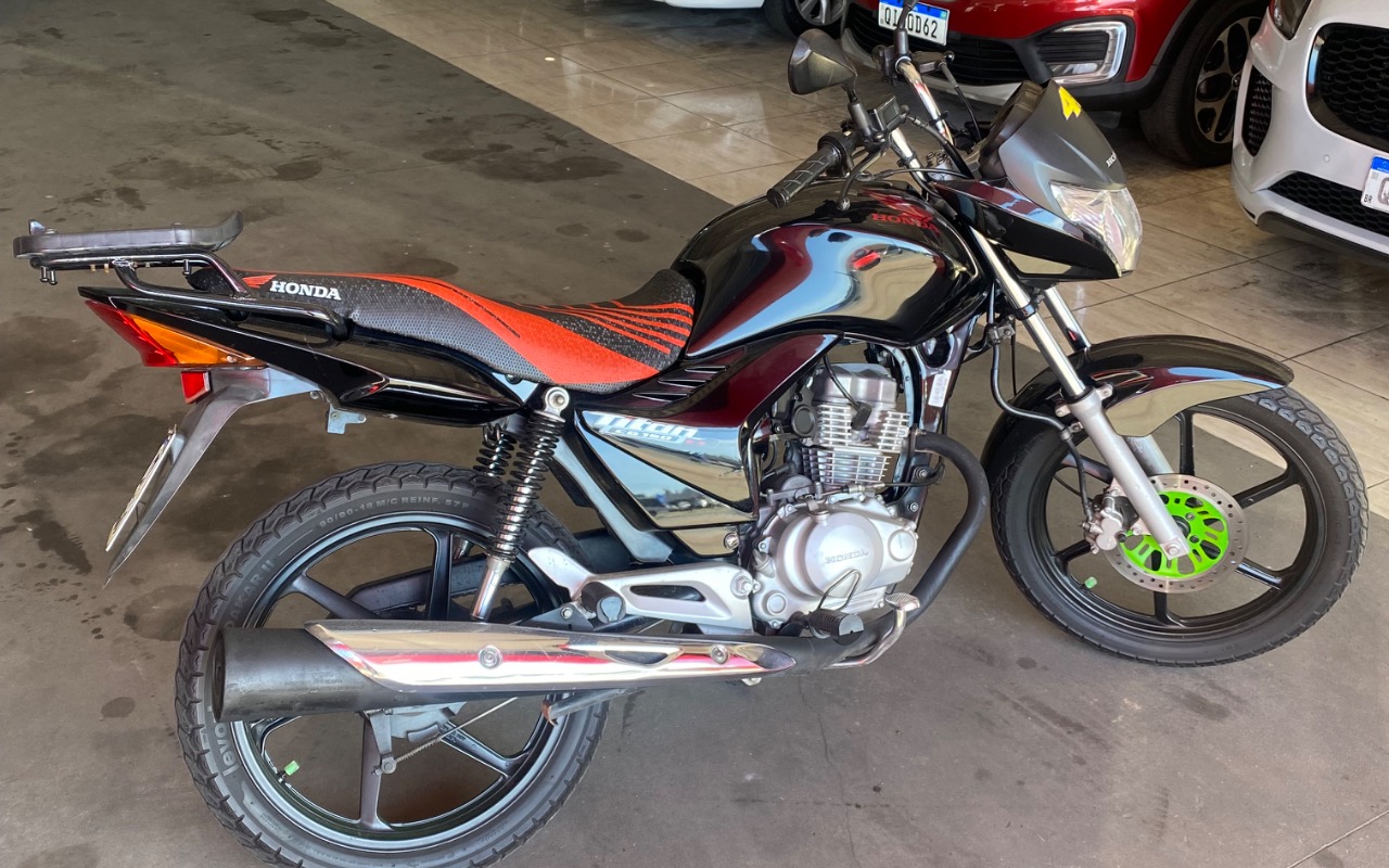 imagem-https://www.socarrao.com.br/sc-vehicle-images-prod/3997135/1790001258984-SU1HXzIwNDIuanBlZw.jpeg