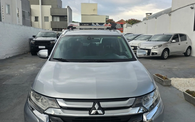 imagem-https://www.socarrao.com.br/sc-vehicle-images-prod/3997141/1790001000974-V2hhdHNBcHAgSW1hZ2UgMjAyNi0wNy0xNCBhdCAxMi41OC4wNCAoMSkuanBlZw.jpeg