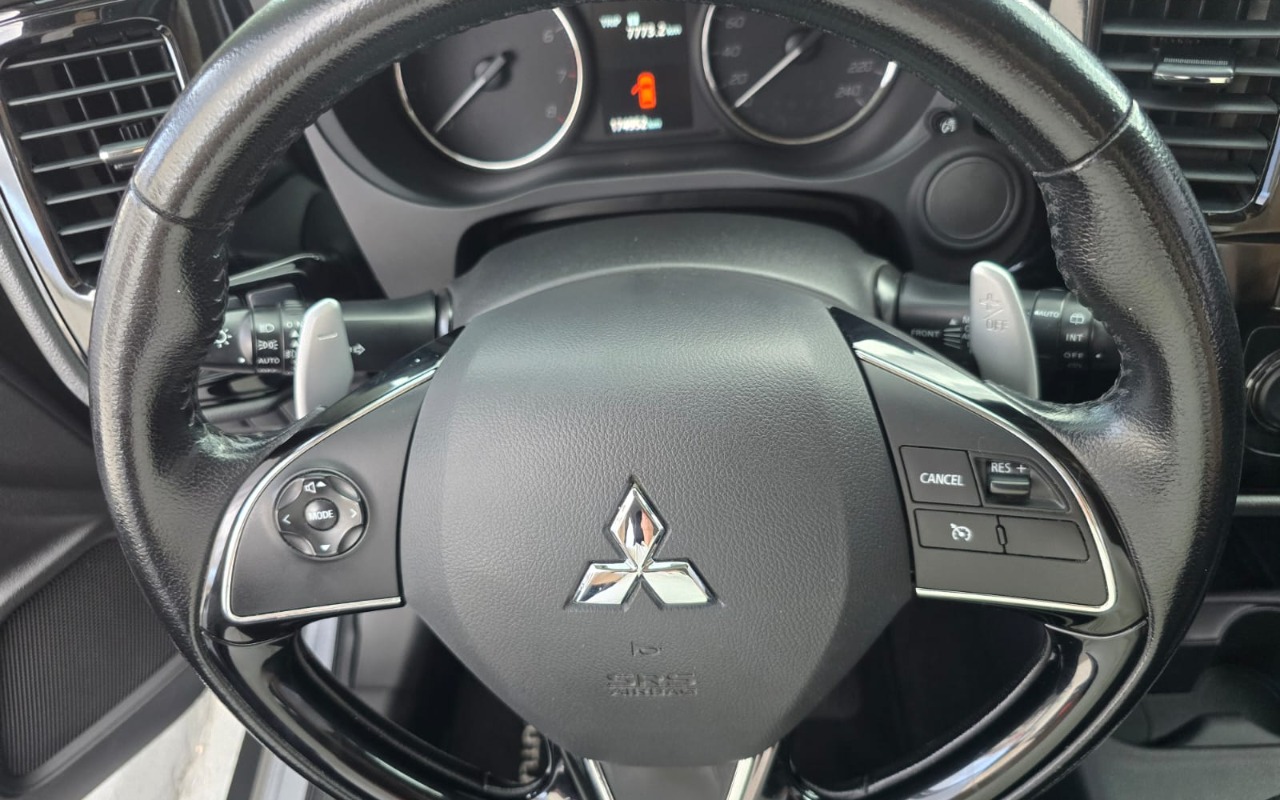 imagem-https://www.socarrao.com.br/sc-vehicle-images-prod/3997141/1790001002037-V2hhdHNBcHAgSW1hZ2UgMjAyNi0wNy0xNCBhdCAxMi41Ny41Ny5qcGVn.jpeg