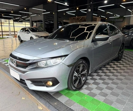 Honda Civic 2017 Prata — foto 1 de 3