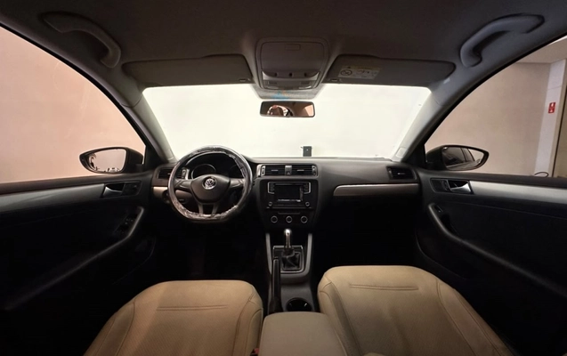 imagem-https://www.socarrao.com.br/sc-vehicle-images-prod/3997363/1790001451329-7_061418.jpg