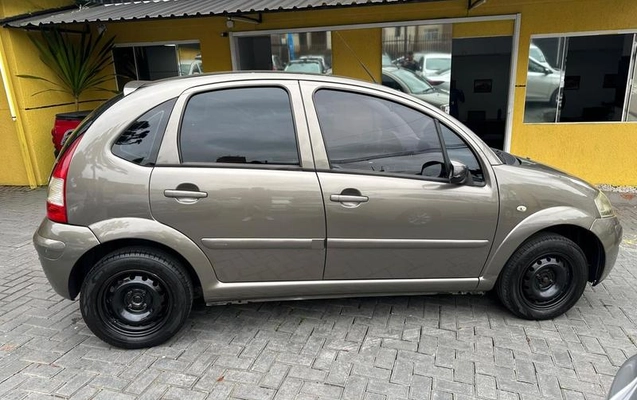 imagem-https://www.socarrao.com.br/sc-vehicle-images-prod/3997540/1790001914605-8476151_7_B_366cab3a60.jpeg