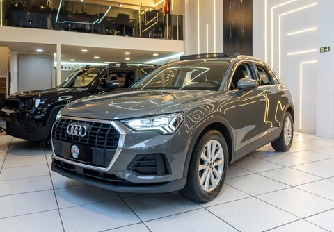Audi Q3 2021 Cinza — foto 1 de 3