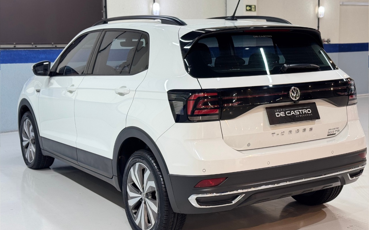 imagem-https://www.socarrao.com.br/sc-vehicle-images-prod/3998002/1790003073373-VC1Dcm9zcyBDb21mb3J0bGluZSAyMDAgLSBCUkFOQ08gLSAyMDIwIC0gIEJFWjM1OTYgKDQpLnBuZw.png