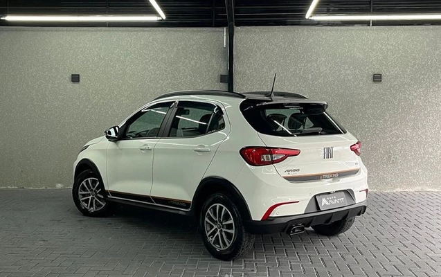 imagem-https://www.socarrao.com.br/sc-vehicle-images-prod/3998161/1790013541040-8482957_1_B_9188029e06.jpeg