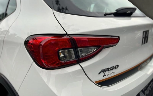 imagem-https://www.socarrao.com.br/sc-vehicle-images-prod/3998161/1790013541162-8482957_16_B_b00319fef6.jpeg
